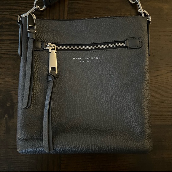 Marc Jacobs | Recruit North-South Crossbody Dark Gray 9inches x 8inches - Picture 4 of 7